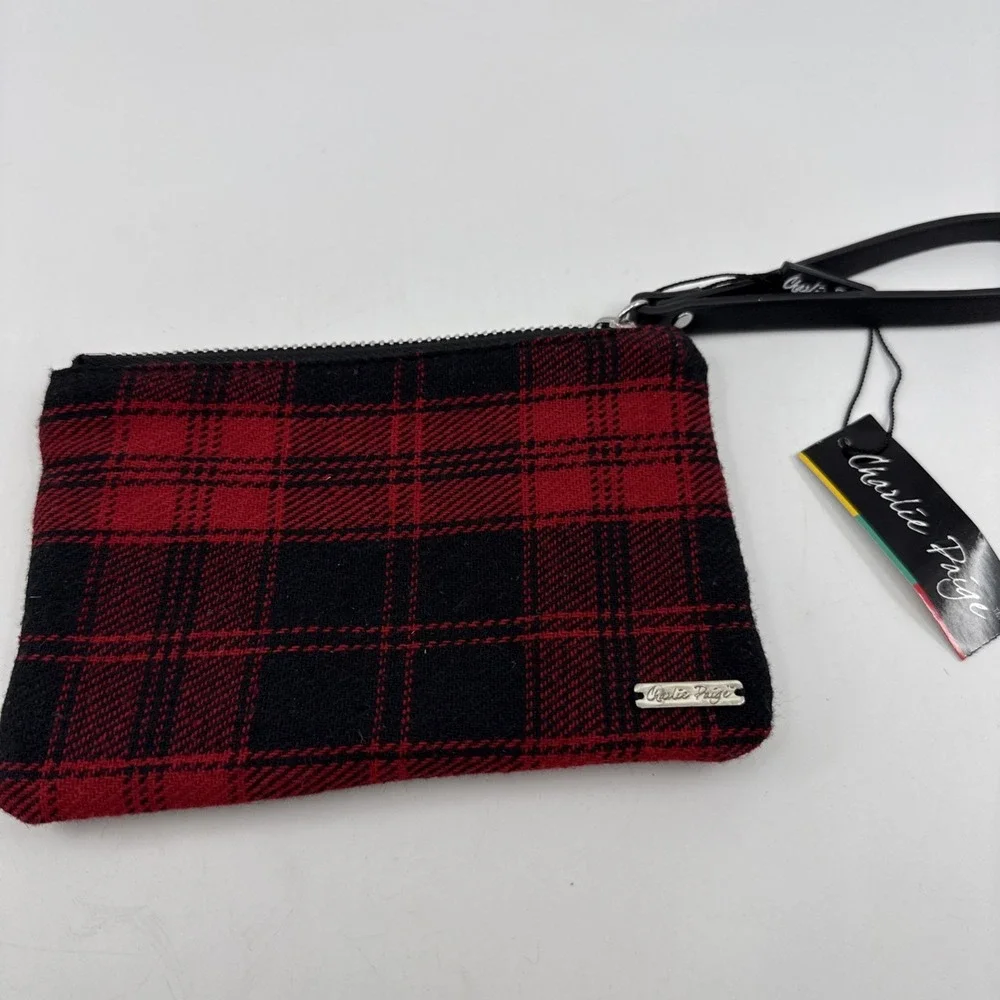 Charlie Paige Black Red Plaid Strap Wristlet Clutch Purse NWT 7x4